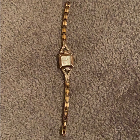 Guess gold tone petite crystal watch - Picture 3 of 4